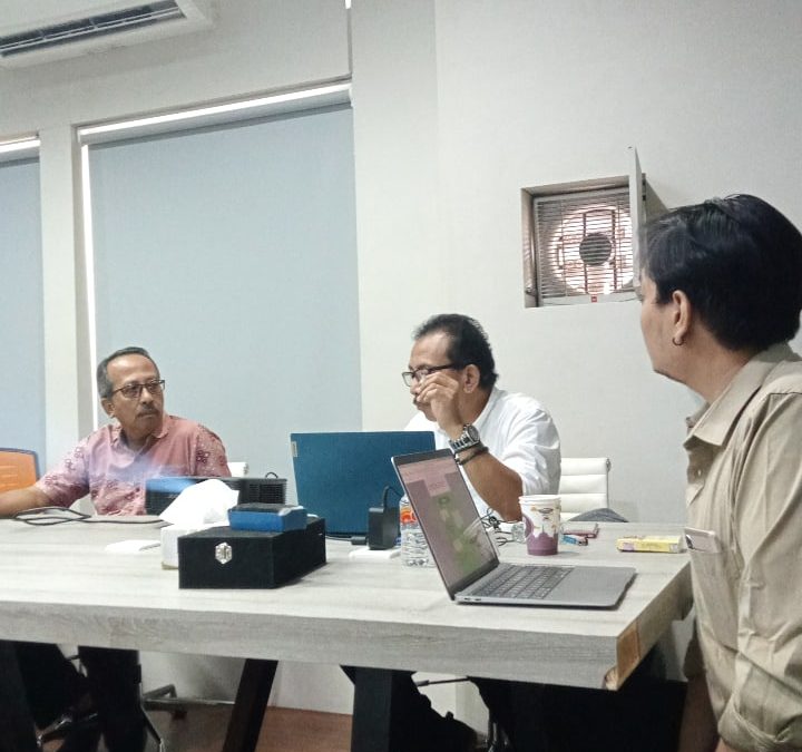 Arek Institute Hearing with Local Legislative About Cultural of Advancement Policy in Surabaya